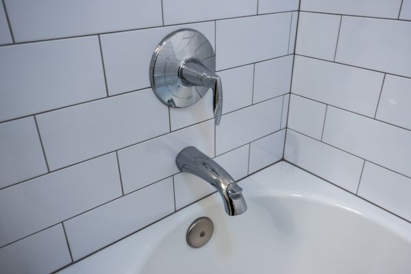 Cost of Tub Spout Replacement in Miami
