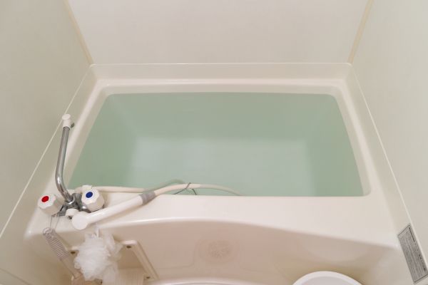 Cost of Bathtub Faucet Replacement in Miami